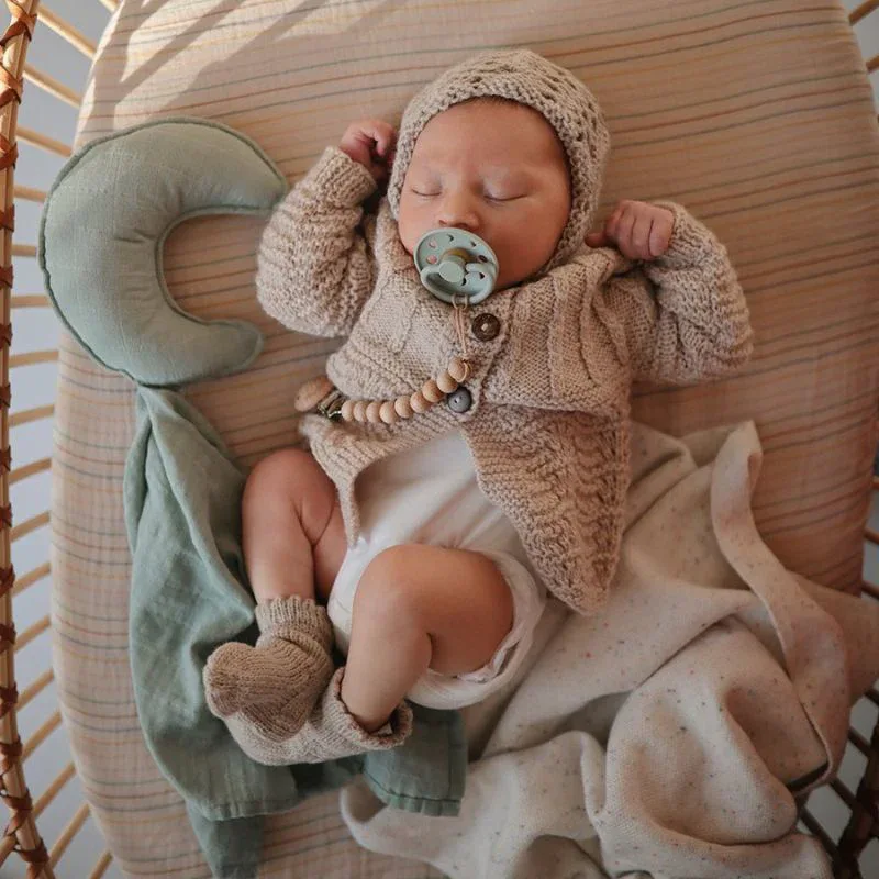 Mushie® Lovey Blanket Moon Roman Green  - Image 4